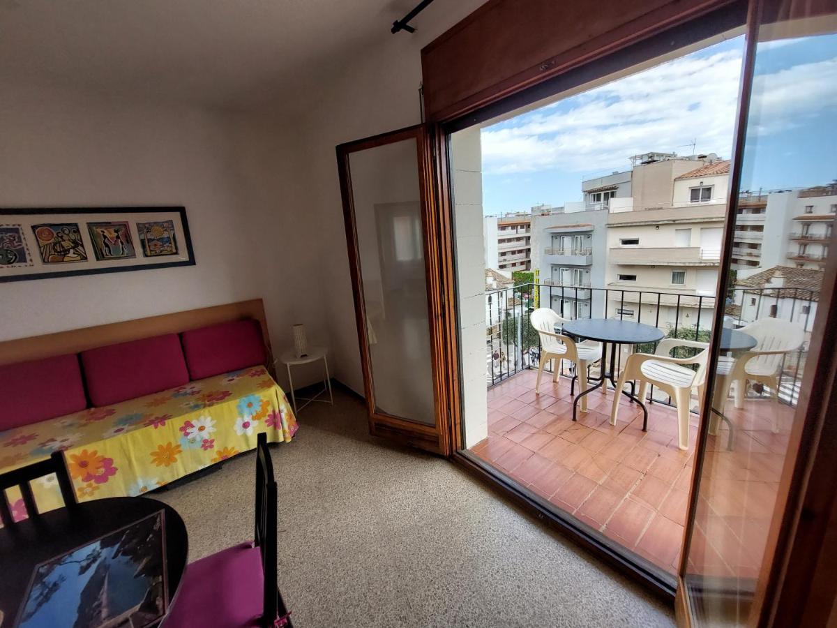 Apartamentos El Sol Tossa de Mar Exterior foto