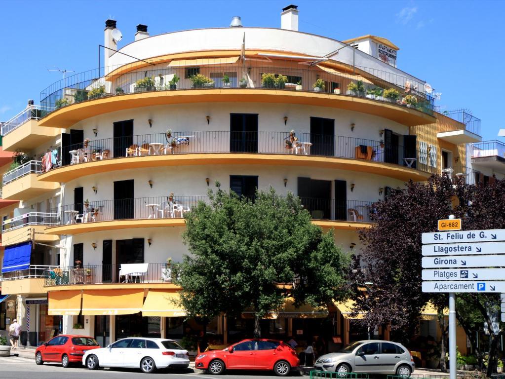 Apartamentos El Sol Tossa de Mar Exterior foto